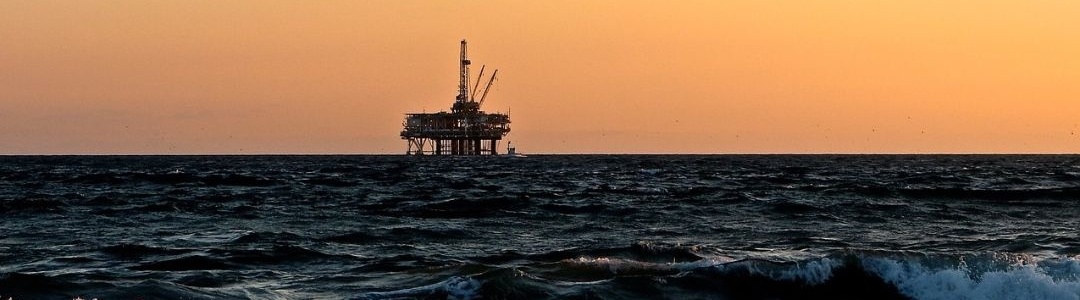 What do analysts think about Energean? background image